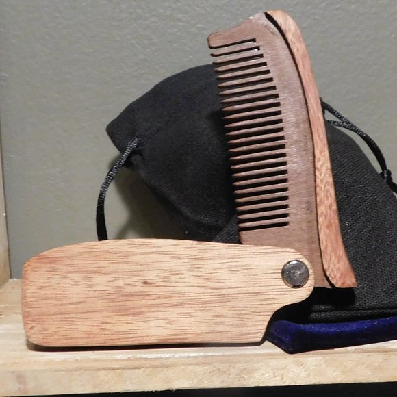 Folding Comb - Picture 4 of 7